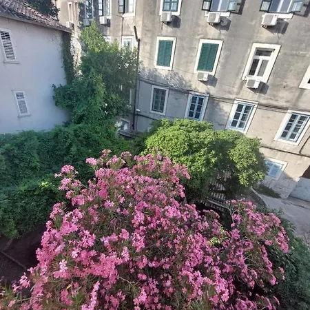 App Old Garden House Apartment Sibenik Exterior photo